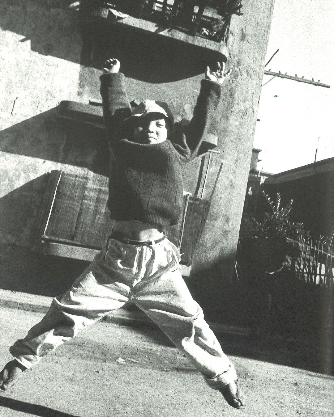 Araki, Nobuyoshi. Sacchin. Tokyo, Shinchosha, 1994. 
